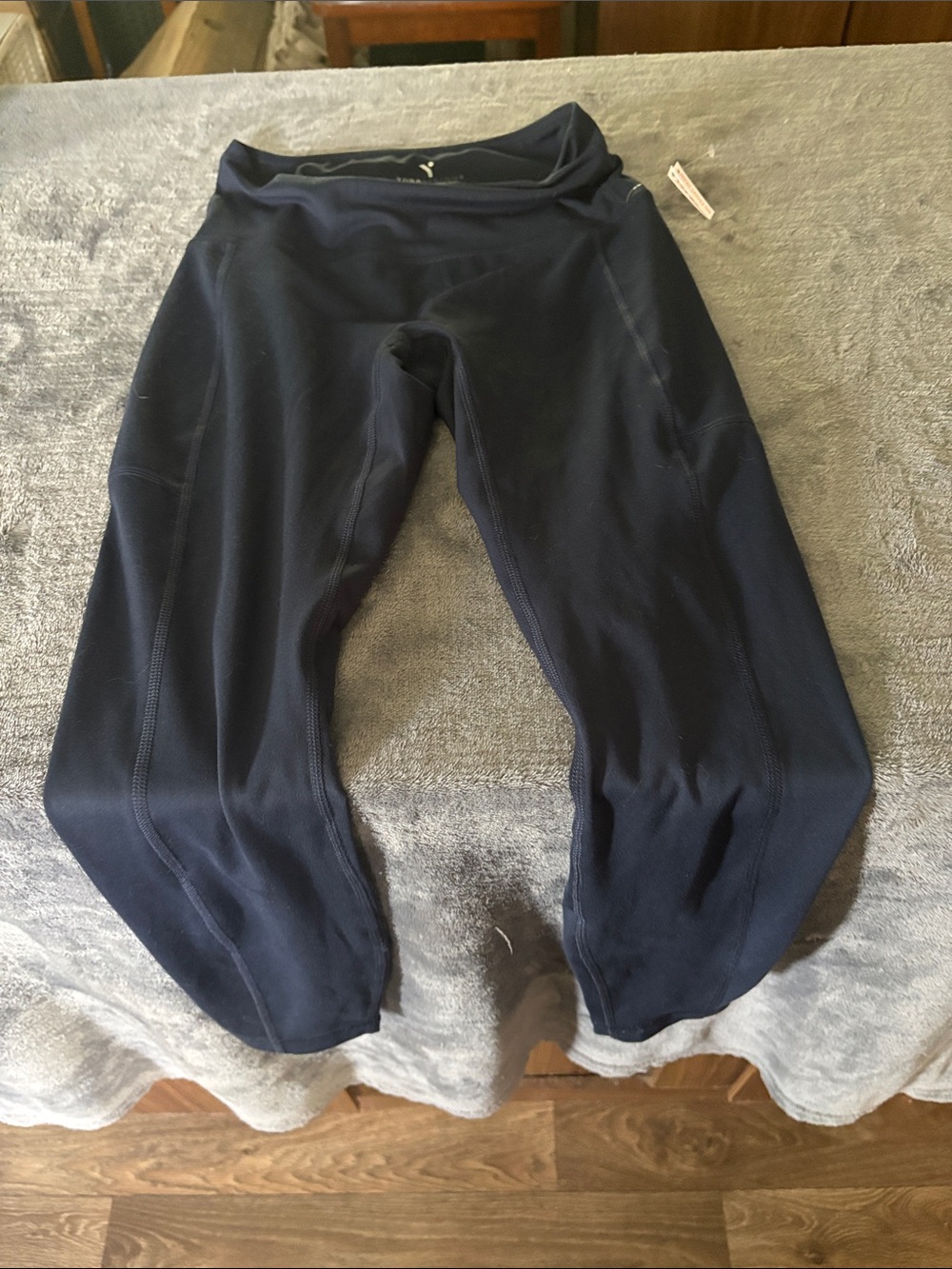 Yogalicious Navy Capri Workout Leggings